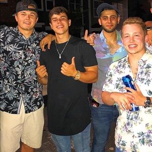 Meet your Posher, Scott